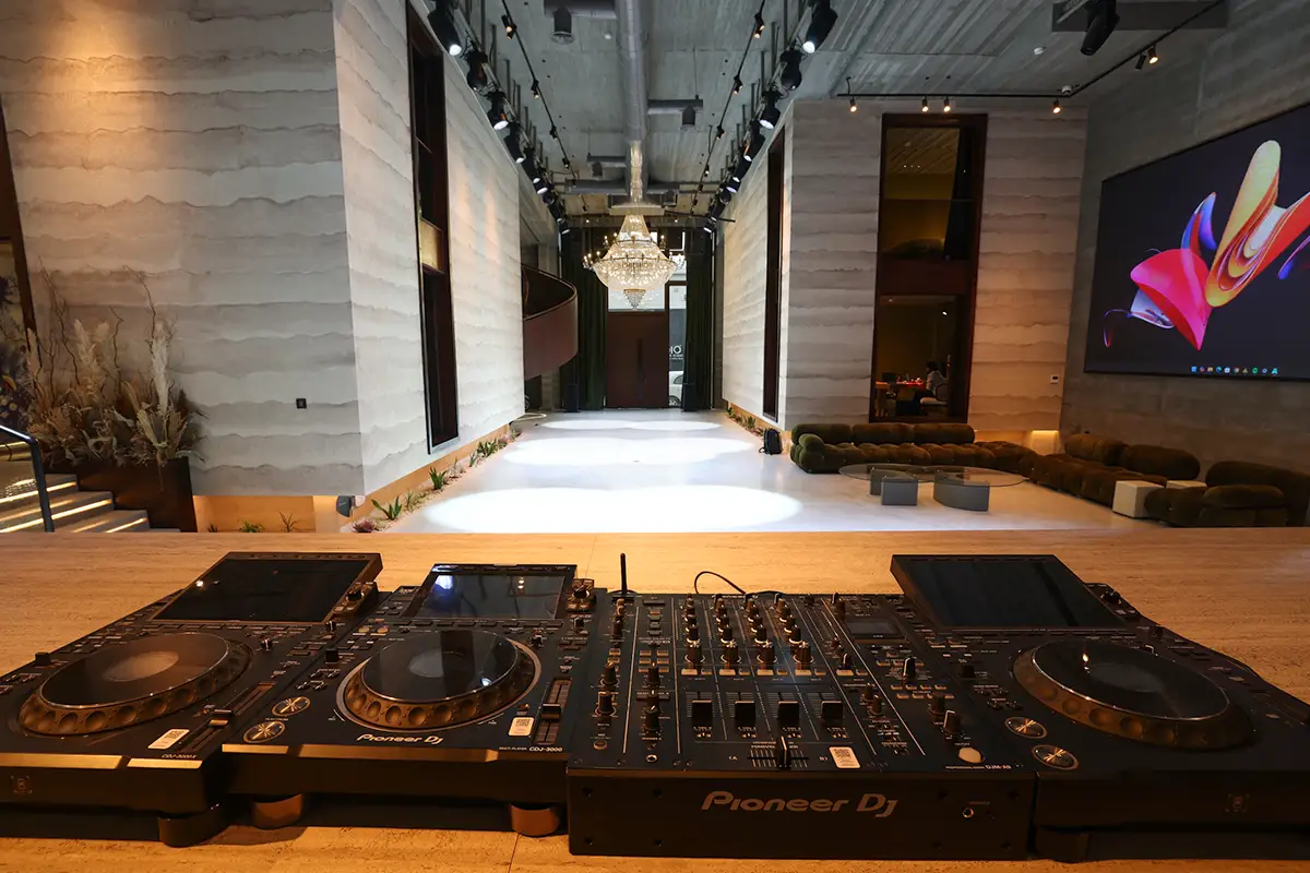 Someone's House Media 67